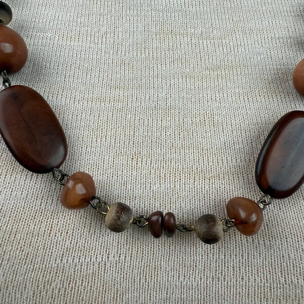 Brown Plastic Link Necklace 29